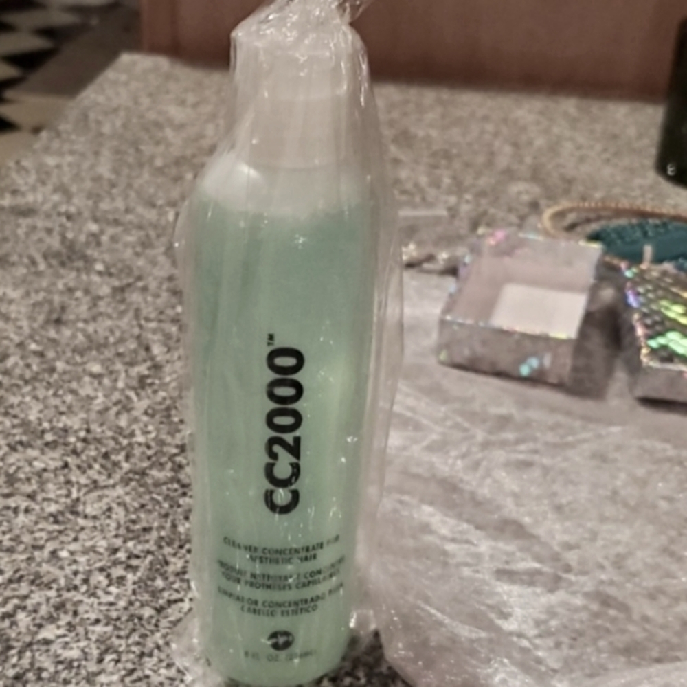 CC 2000 Synthethic Hair/ Wig Cleaner Concentrate - Picture 3 of 7